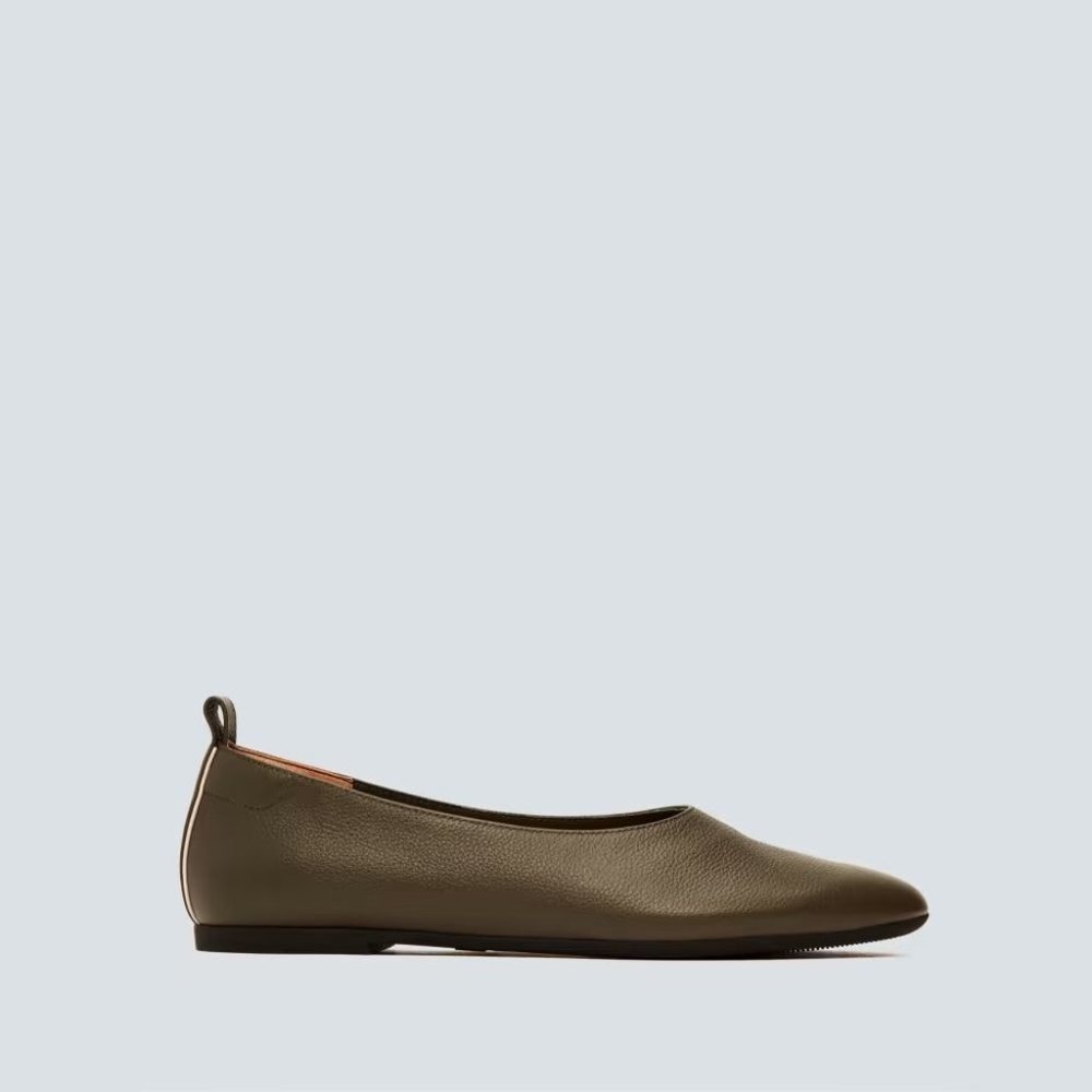 Everlane The Italian Leather Day Glove in Birch Womens Shoes Loafer Ballet Flats - Picture 10 of 11
